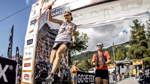 Adrian Zurbrügg und Jonathan schmid haben die 5. Etappe des diesjährigen Transalpin-Run von Samnaun nach Scuol gewonnen (Foto: Andi Frank).