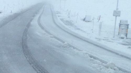 Der Albulapass ist schneebedeckt (Foto: La Diagonela). 