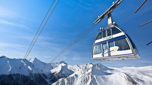 Die Samnauner Bevölkerung hat der Skigebietserweiterung in Samnaun zugestimmt (Foto: Andrea Badrutt).