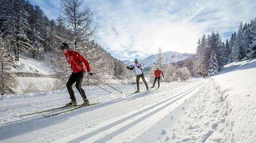 Eir las loipas in Val Müstair fan part dal program myclimate Cause We Care da la destinaziun Engiadina Bassa e Val Müstair (fotografia: Dominik Täuber).