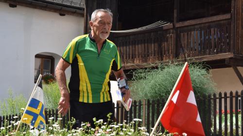 Über 100 Teilnehmer am ersten 1. August-Orientierungslauf in Scuol (Foto: Nicolo Bass)