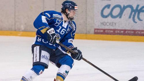 Nico Gross als er noch bei der EVZ Academy spielte. Archivfoto: Philipp Hegglin, EVZ 