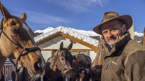 An Gian Clalüna geht kein Weg vorbei, wenn die grossen Pferdesportevents in St. Moritz ausgetragen werden.