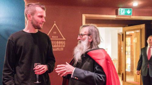 Filmregisseur Moritz Müller-Preißer im Gespräch mit Adolf Haeberli. Foto: Jon Duschletta