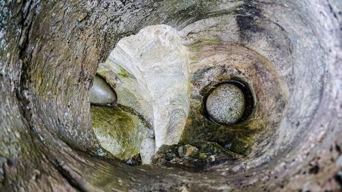 Die Finanzierung des geplanten Schluchtenweges am Rand des Gletschergartens Cavaglia in der Valposchiavo ist auf gutem Weg und die Bauarbeiten wieder in Gang. Foto: Jon Duschletta