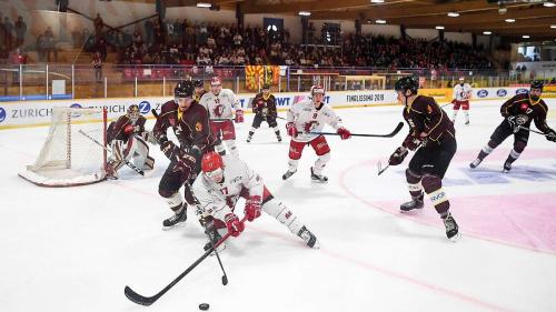 Eir l’on passa ha gnü lö la «Finalissima» illa halla da glatsch Gurlaina a Scuol (fotografia: mad).