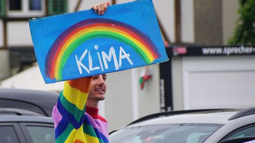 Demonstration der Klimabewegung Graubünden vor der Churer Stadthalle. Foto: Jon Duschletta