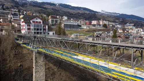 Pel mumaint nu vegna lavurà a Scuol vi da la Punt da Gurlaina e la puntinada es darcheu gnüda allontanada. Daplü infuormaziuns daja illa radunanza cumünala dals 29 gün (fotografia: Mayk Wendt).