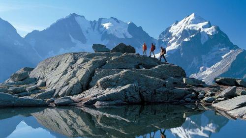 Der Rückgang an Logiernächten konnte im Juni etwas gebremst werden. Vor allem die Schweizer Gäste legten zu.  Foto: www.swiss-image.ch