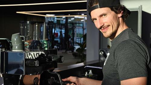 Arno Galmarini outet sich als Barista-Experte. Auch seine Marke Origym steht für Liebe zum Detail (Foto: Nicolo Bass).