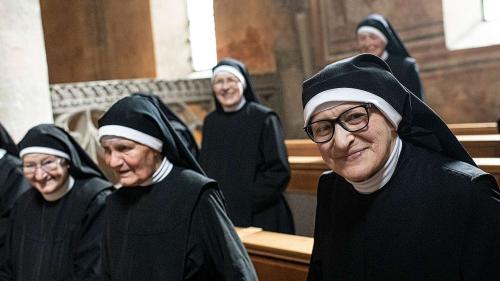 Priorin Aloisia: «Wichtig ist, dass wir hier im Kloster eine wahre, gute Gemeinschaft leben können, alles andere kommt von selbst.» Foto: Mayk Wendt