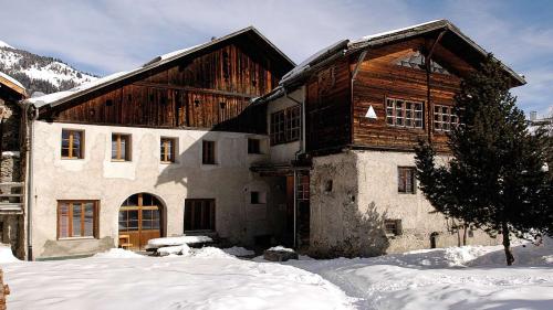 L’albierg da giuventüna a Sta. Maria es normalmaing bain occupà eir dürant la foura da schner. Las stüvas e chombras in dschember invidan da tuornar (fotografia: Rosmarie Tinner/SJH).