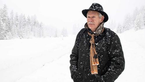 Der niederländische Forscher Johannes Oerlemans ist oft im Engadin unterwegs (Foto: Mayk Wendt).