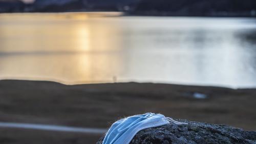 Die Maskenpflicht wird zum Teil aufgehoben. Foto: Daniel Zaugg