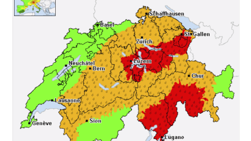 Die Übersichtskarte enthält eine Zusammenfassung aller Unwettergefahren bzw. aller Unwetterwarnungen sowie nützliche Wetterhinweise für die Schweiz. Screenshot: www.alarm.meteocentrale.ch/