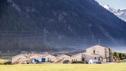 Vor einem Monat haben die Arbeiten für den Rückbau der Abwasserreinigungsanlage ARA Sax bei Bever begonnen. Fotos: Jon Duschletta