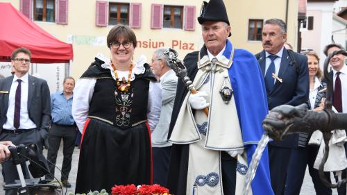 Aita Zanetti lässt sich als Standespräsidentin feiern (Foto: Nicolo Bass). 