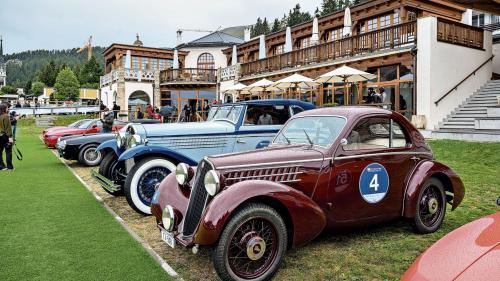 Aufgefallen sind dieses Jahr der kleine Fiat 508S Balilla Berlinetta mit Baujahr 1935 neben dem mächtigen Lancia Dilambda 227 Cabriolet (1930) mit ihren aussergewöhlichen Formen. Foto: fotoswiss.com/Giancarlo Cattaneo