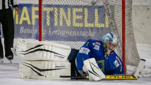 St.Moritz Goalie Lony kann sich mindestens bis zum 27. Januar auf die faule Haut legen.         Foto: Daniel Zaugg