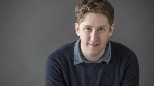 Joshua Weilerstein wird kommende Woche die Sinfonia Engiadina-Konzerte dirigieren.
Foto: Sim Canetty-Clarke/intermusica