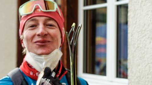 Arnaud du Pasquier mit der gebrochenen Skispitze die eine noch bessere Klassierung an der La Diagonela verhinderte. Foto: Jon Duschletta