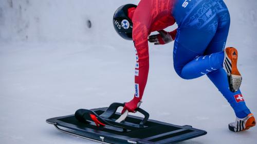 Sara Schmied beim Start zum letzten Trainingslauf der Skeleton-WM in St.Moritz. Foto: Jon Duschletta