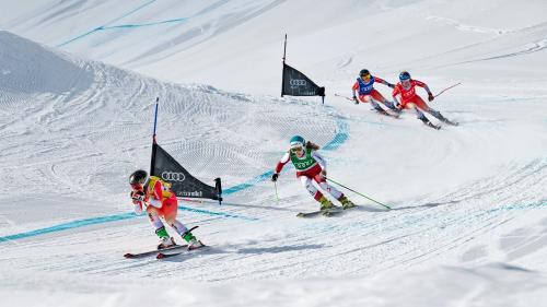 Freestyle-Skicross bietet jeweils ein Spektakel für das Publikum. Foto: z.Vfg.