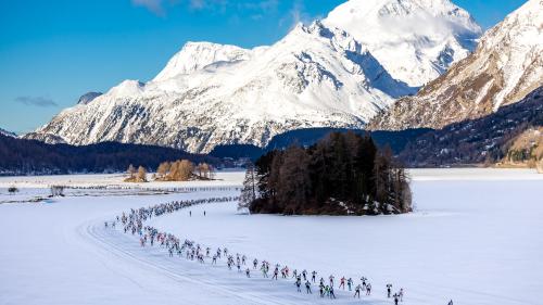 Am Sonntag geht‘s wieder mit den Langlaufskiern über die Engadiner Seen. Foto: swiss-image.ch/Photo Philipp Schmidli