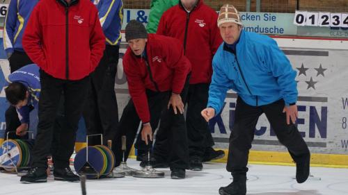 Die Mannschaft des ES Sur En überraschte an der Eisstock-SM in Wetzikon mit dem 5. Rang in der A-Liga (Foto: Heiri Mächler).