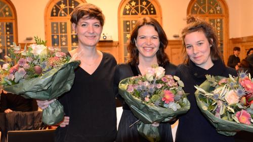 Pia Valär, Cordula Seger und Sara Hermann (von links). Foto: Reto Stifel