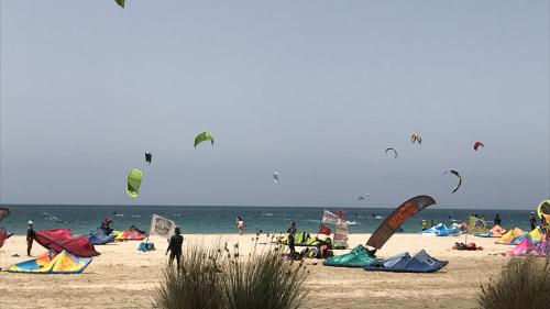 Werden Kites wohl schon bald mit einer Drohne übers Wasser gezogen? 