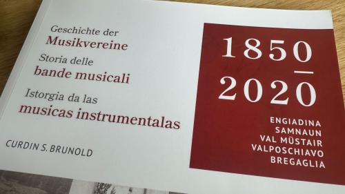 Curdin S. Brunold ha scrit ün cudesch davart l'istorgia da las musicas instrumentas in Engiadina e valladas dal süd (fotografia: Nicolo Bass).