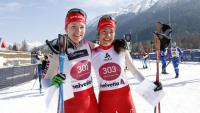 Nadine Fähnrich (links) gewinnt den 55. Engadin Skimarathon vier Sekunden vor der Zernezerin Giuliana Werro. Fotos: swiss-image.ch/Arnd Wiegmann